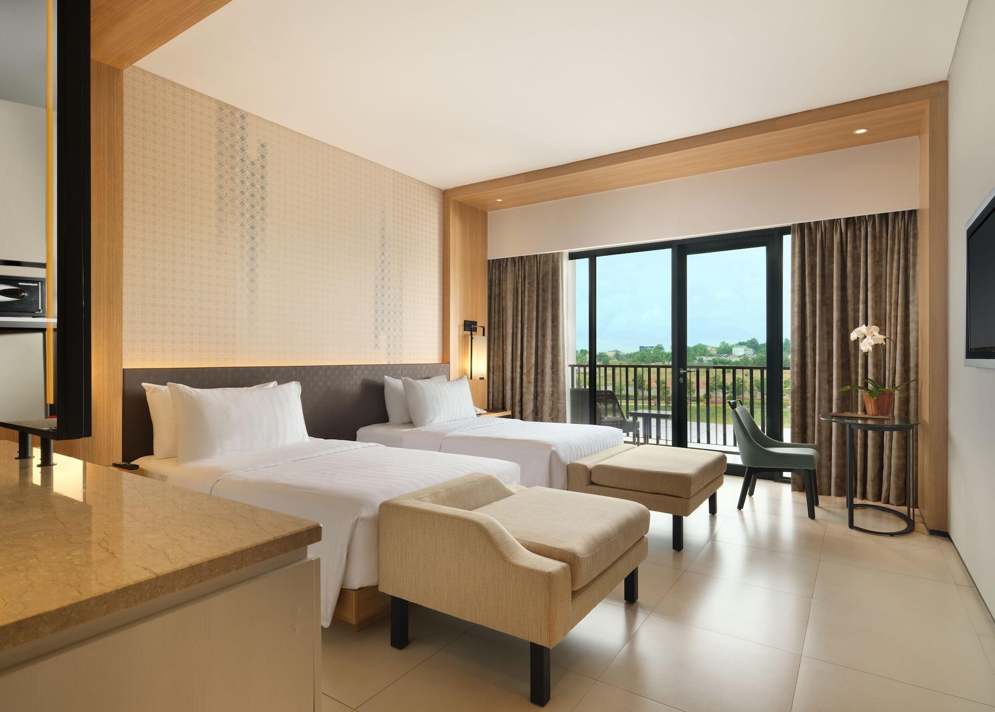 Hotel Santika Premiere Bandara Palembang Exterior photo