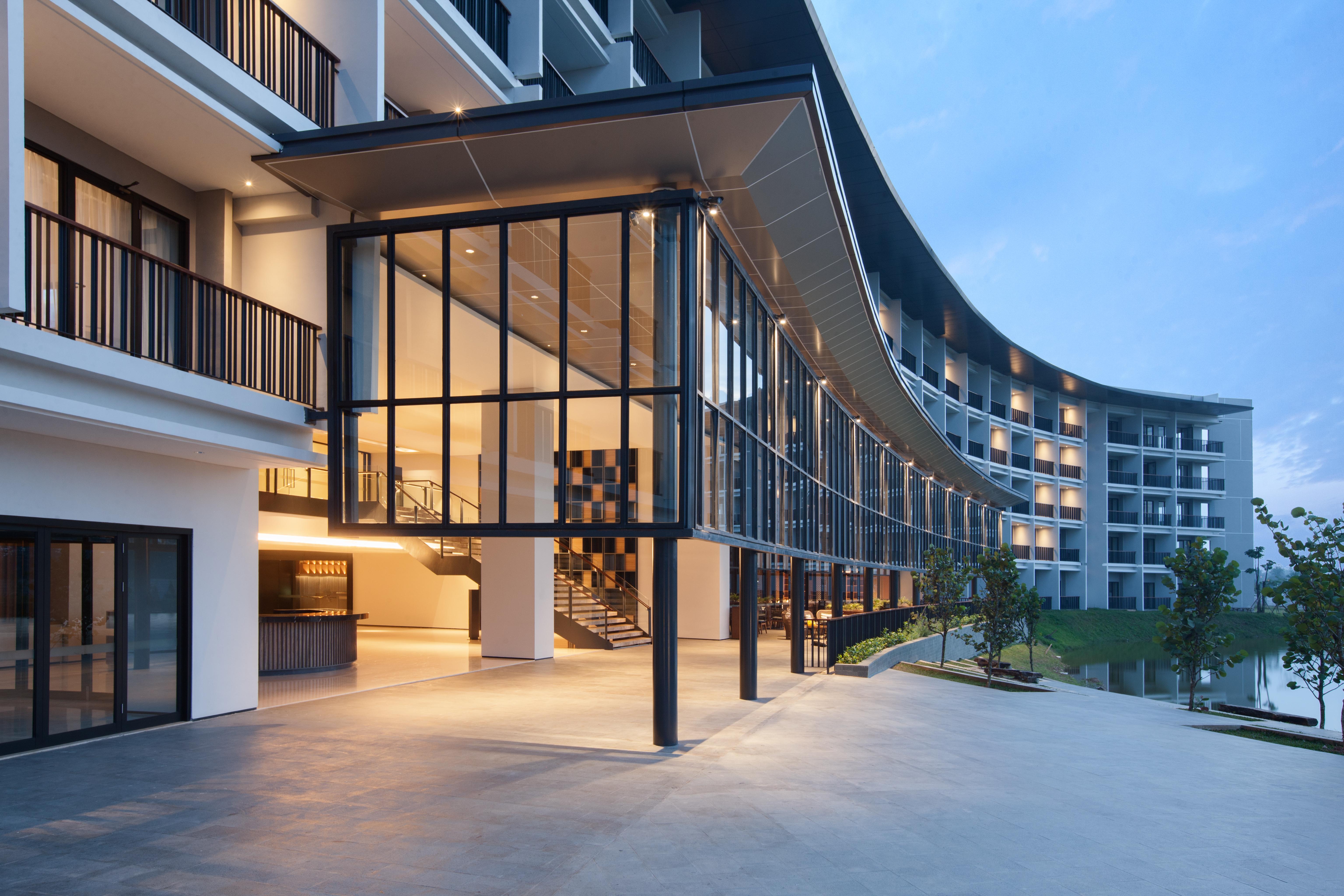 Hotel Santika Premiere Bandara Palembang Exterior photo
